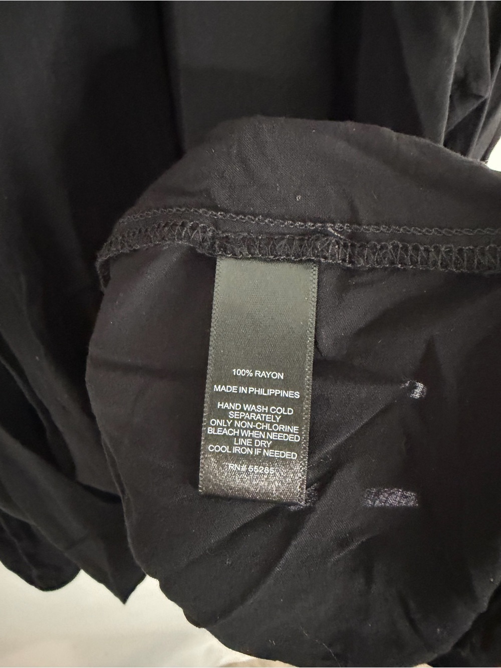 3/$20 Express Black Cold Shoulder Long Sleeve Blouse - Picture 4 of 5